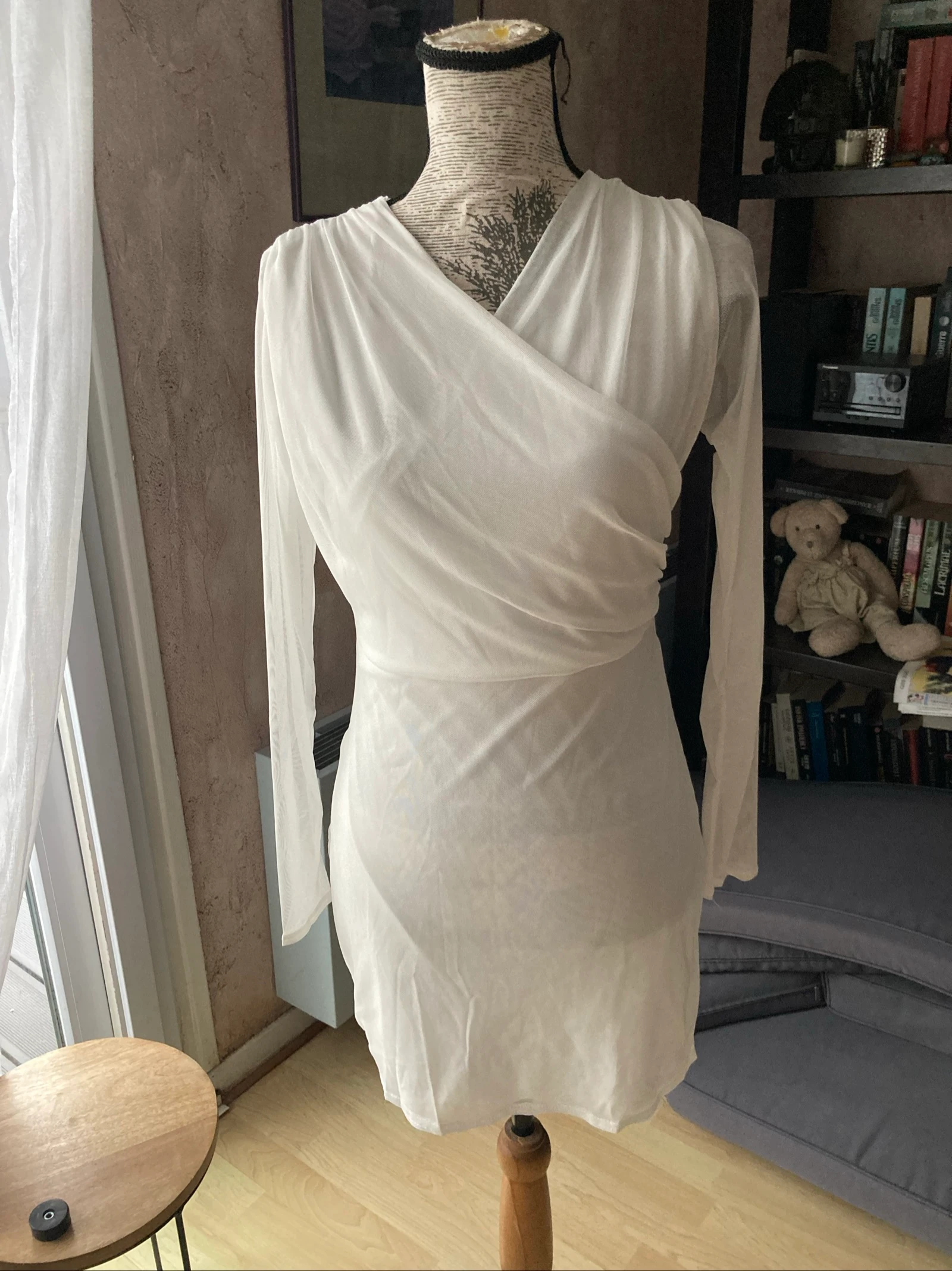 Très jolie robe taille 42